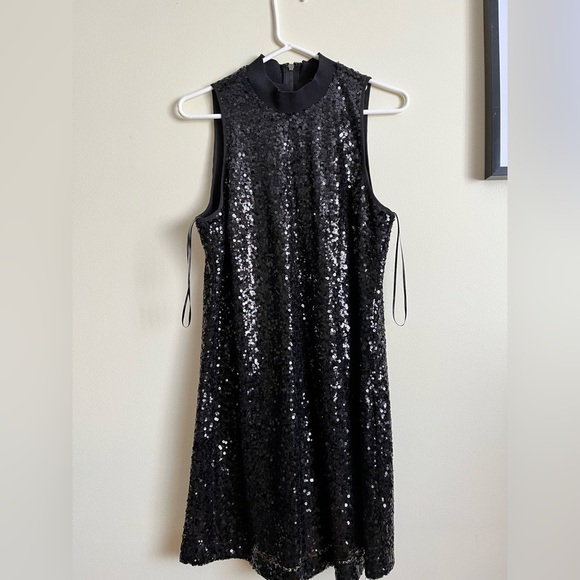 GUESS sequin cocktail black dress sized M and NWT! - Picture 1 of 6